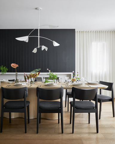 house and home collective studio niamh barry photography gather vase set fresh flowers dining table