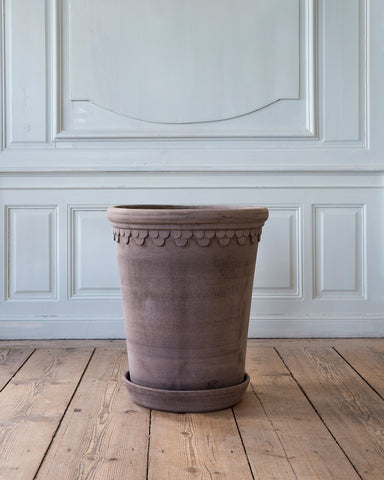 bergs potter kobenhavner planter 60cm 21.5" grey terracotta interior