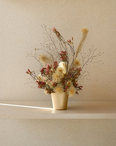 Dried Tumbler Arrangement Medium Gold / Featherhead